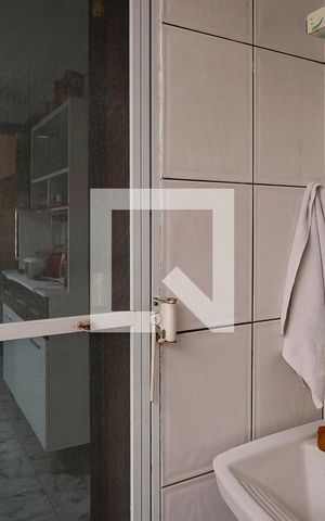 Casa à venda com 98m², 2 quartos e 1 vagaÁrea de Serviço