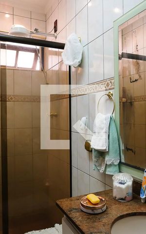 Casa à venda com 98m², 2 quartos e 1 vagaBanheiro 