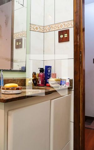 Casa à venda com 98m², 2 quartos e 1 vagaBanheiro 