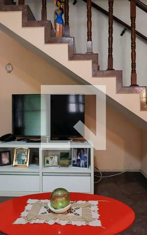 Casa à venda com 98m², 2 quartos e 1 vagaSala 