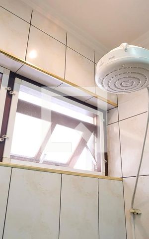 Casa à venda com 98m², 2 quartos e 1 vagaBanheiro 