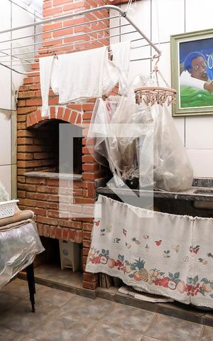 Casa à venda com 98m², 2 quartos e 1 vagaQuintal