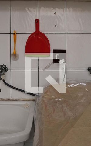 Casa à venda com 98m², 2 quartos e 1 vagaÁrea de Serviço