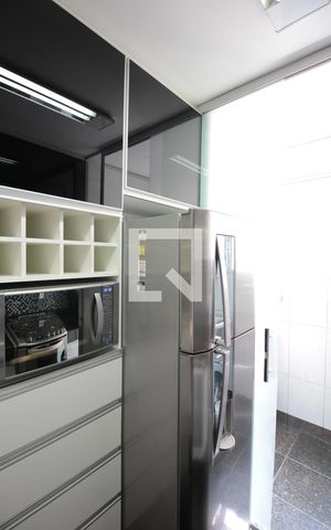 Apartamento para alugar com 70m², 3 quartos e 2 vagasCozinha e Área de Serviço