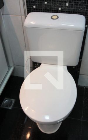 Apartamento para alugar com 70m², 3 quartos e 2 vagasBanheiro da Suite