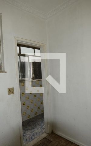 Apartamento à venda com 100m², 2 quartos e 1 vagaÁrea de Serviço