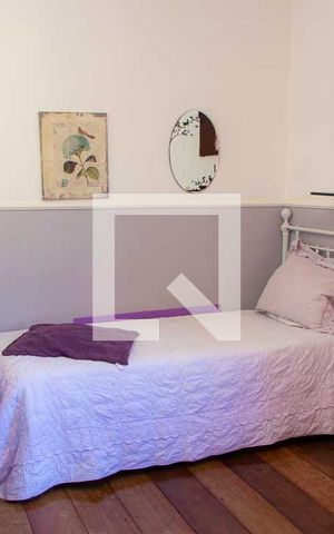Casa de condomínio à venda com 208m², 4 quartos e 5 vagas Casa de condomínio à venda com 208m², 4 quartos e 5 vagasQuarto 2