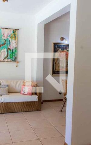 Casa de condomínio à venda com 208m², 4 quartos e 5 vagas Casa de condomínio à venda com 208m², 4 quartos e 5 vagasSala