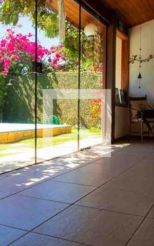 Casa de condomínio à venda com 208m², 4 quartos e 5 vagas Casa de condomínio à venda com 208m², 4 quartos e 5 vagasÁrea Gourmet
