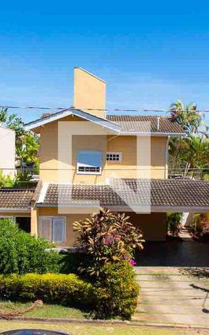 Casa de condomínio à venda com 208m², 4 quartos e 5 vagas Casa de condomínio à venda com 208m², 4 quartos e 5 vagasVista do Quarto 1