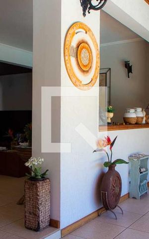 Casa de condomínio à venda com 208m², 4 quartos e 5 vagas Casa de condomínio à venda com 208m², 4 quartos e 5 vagasÁrea Gourmet