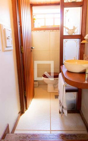 Casa de condomínio à venda com 208m², 4 quartos e 5 vagas Casa de condomínio à venda com 208m², 4 quartos e 5 vagasLavabo