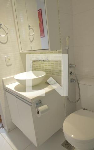 Apartamento à venda com 80m², 3 quartos e 3 vagasBanheiro da Suíte