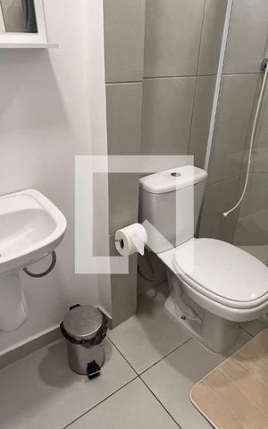 Studio para alugar com 25m², 1 quarto e sem vaga Studio para alugar com 25m², 1 quarto e sem vagaBanheiro