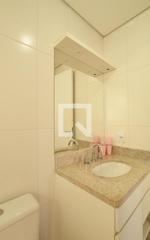 Apartamento à venda com 58m², 2 quartos e 1 vagaBanheiro da Suíte