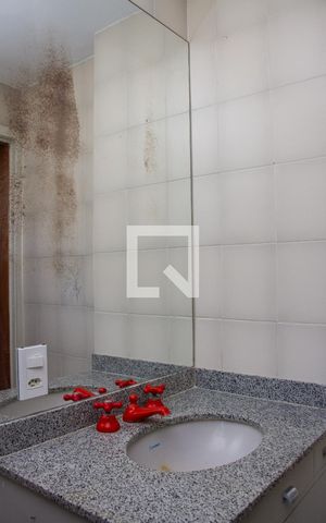 Apartamento à venda com 200m², 4 quartos e 2 vagasBanheiro da Suíte