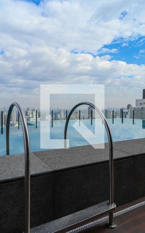 Studio para alugar com 26m², 0 quarto e sem vaga Studio para alugar com 26m², 0 quarto e sem vagaÁrea comum - Piscina