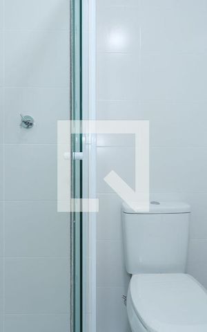 Studio para alugar com 26m², 0 quarto e sem vaga Studio para alugar com 26m², 0 quarto e sem vagaBanheiro