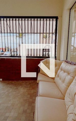 Apartamento à venda com 50m², 2 quartos e 1 vaga Apartamento à venda com 50m², 2 quartos e 1 vagaHall