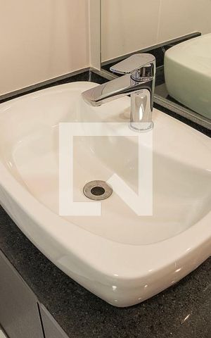 Studio para alugar com 30m², 1 quarto e sem vaga Studio para alugar com 30m², 1 quarto e sem vagaBanheiro