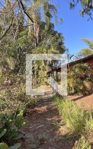 Casa à venda com 130m², 2 quartos e 5 vagas Casa à venda com 130m², 2 quartos e 5 vagasÁrea Externa