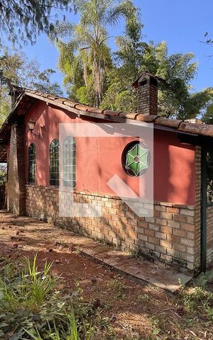 Casa à venda com 130m², 2 quartos e 5 vagas Casa à venda com 130m², 2 quartos e 5 vagasFachada