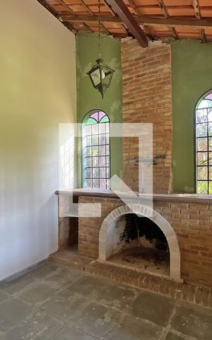 Casa à venda com 130m², 2 quartos e 5 vagas Casa à venda com 130m², 2 quartos e 5 vagasSala