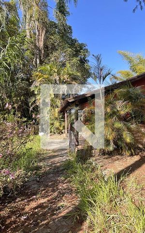 Casa à venda com 130m², 2 quartos e 5 vagas Casa à venda com 130m², 2 quartos e 5 vagasQuintal