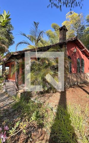 Casa à venda com 130m², 2 quartos e 5 vagas Casa à venda com 130m², 2 quartos e 5 vagasFachada