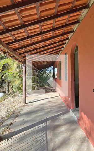 Casa à venda com 130m², 2 quartos e 5 vagas Casa à venda com 130m², 2 quartos e 5 vagasvaranda