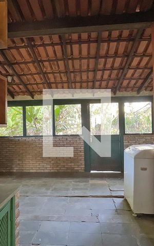 Casa à venda com 130m², 2 quartos e 5 vagas Casa à venda com 130m², 2 quartos e 5 vagasÁrea de Serviço