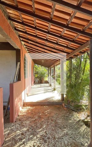 Casa à venda com 130m², 2 quartos e 5 vagas Casa à venda com 130m², 2 quartos e 5 vagasVaranda da Sala