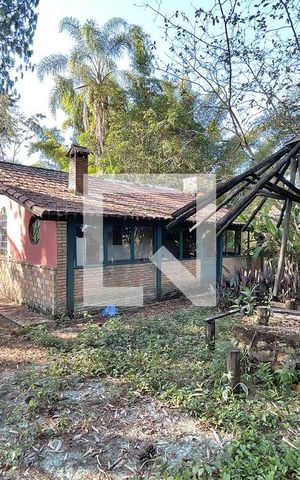 Casa à venda com 130m², 2 quartos e 5 vagas Casa à venda com 130m², 2 quartos e 5 vagasÁrea Externa
