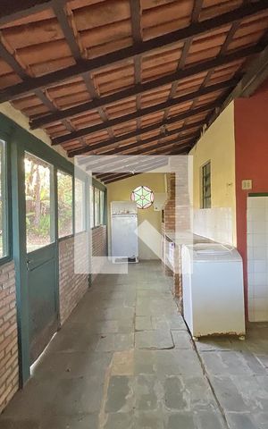 Casa à venda com 130m², 2 quartos e 5 vagas Casa à venda com 130m², 2 quartos e 5 vagasÁrea de Serviço
