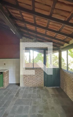 Casa à venda com 130m², 2 quartos e 5 vagas Casa à venda com 130m², 2 quartos e 5 vagasChurrasqueira