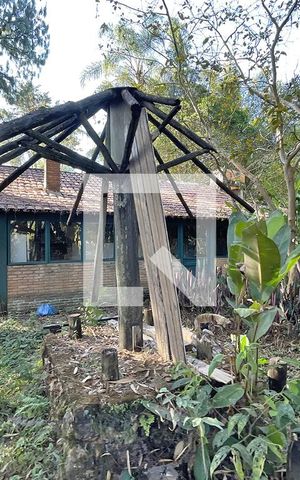 Casa à venda com 130m², 2 quartos e 5 vagas Casa à venda com 130m², 2 quartos e 5 vagasÁrea Externa