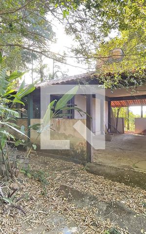 Casa à venda com 130m², 2 quartos e 5 vagas Casa à venda com 130m², 2 quartos e 5 vagasGaragem