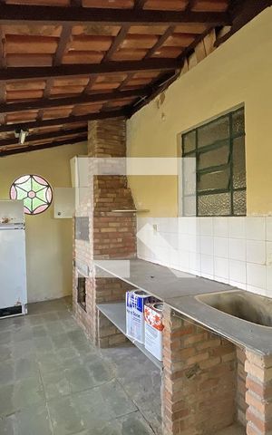 Casa à venda com 130m², 2 quartos e 5 vagas Casa à venda com 130m², 2 quartos e 5 vagasChurrasqueira