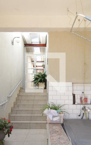 Casa à venda com 105m², 2 quartos e 2 vagasÁrea de Serviço