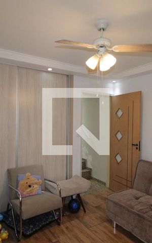 Casa à venda com 105m², 2 quartos e 2 vagasQuarto 2 - Suíte