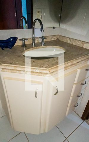 Apartamento para alugar com 64m², 2 quartos e 2 vagas Apartamento para alugar com 64m², 2 quartos e 2 vagasBanheiro
