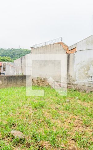 Casa à venda com 50m², 2 quartos e sem vaga Casa à venda com 50m², 2 quartos e sem vagaQuintal