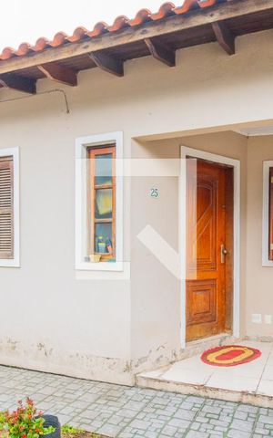 Casa à venda com 50m², 2 quartos e sem vaga Casa à venda com 50m², 2 quartos e sem vagaFachada