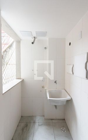 Apartamento à venda com 70m², 2 quartos e 1 vagaCozinha e Área de Serviço