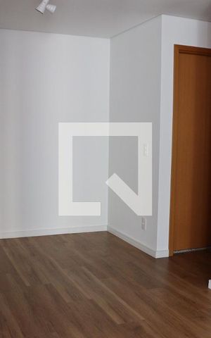 Apartamento à venda com 61m², 2 quartos e 1 vaga Apartamento à venda com 61m², 2 quartos e 1 vagaSala