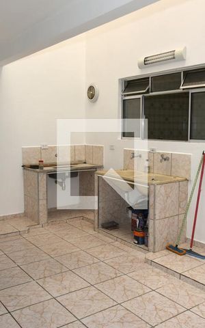 Casa para alugar com 120m², 3 quartos e 3 vagasÁrea de Serviço