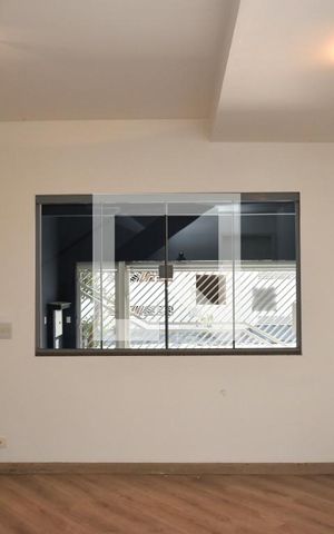 Casa para alugar com 120m², 3 quartos e 3 vagasSala