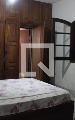 Casa para alugar com 180m², 2 quartos e 3 vagasSuíte
