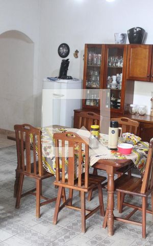 Casa para alugar com 180m², 2 quartos e 3 vagasCozinha