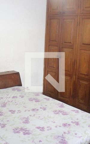Casa para alugar com 180m², 2 quartos e 3 vagasSuíte